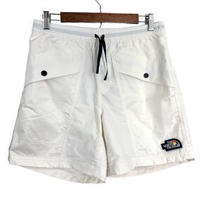 NWT THE NORTH‎ FACE Men's Pride Windwall 6" Outline Shorts Gardenia White Small